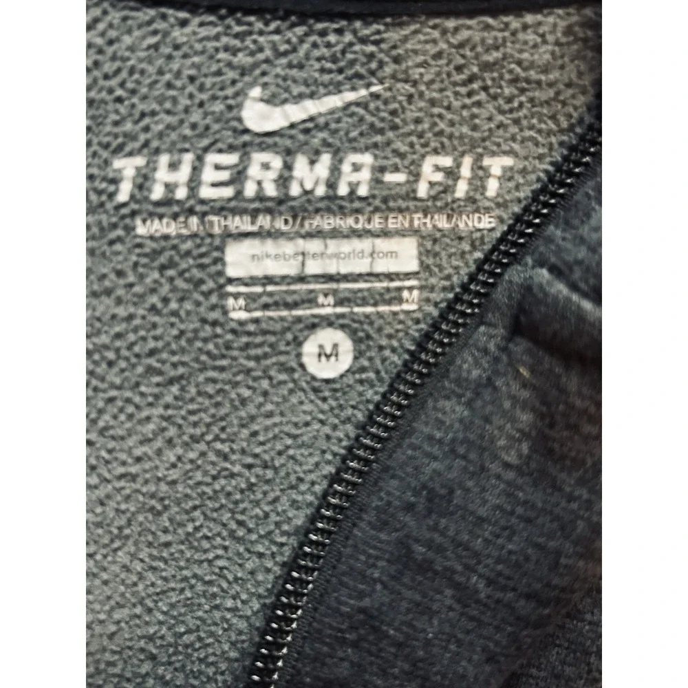Nike Therma Fit Women's Medium Full Zip Running Sweatshirt Lightweight ThumbHole